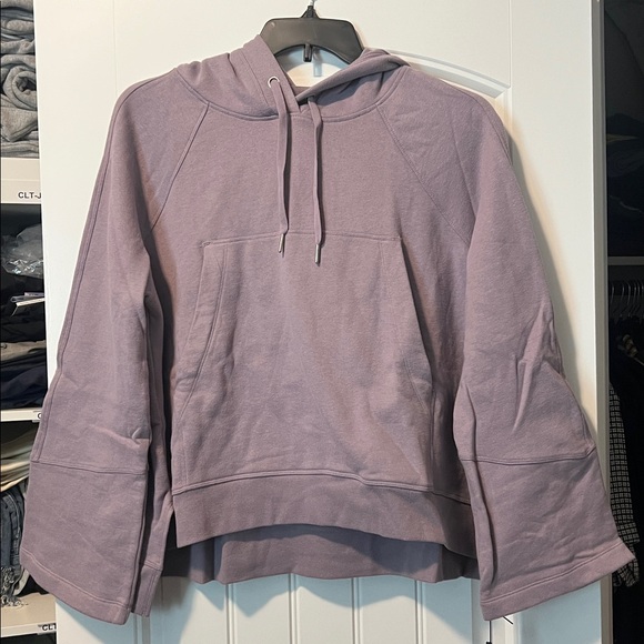Calvin Klein Perf High-Low Oversized Raglan Hoodie, Lilac Size L New w/Tag - Picture 2 of 5